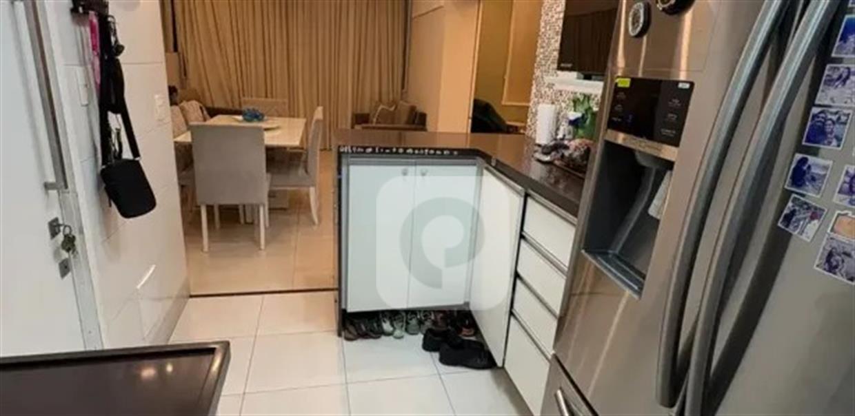 Siqueira Campos 143-809-4