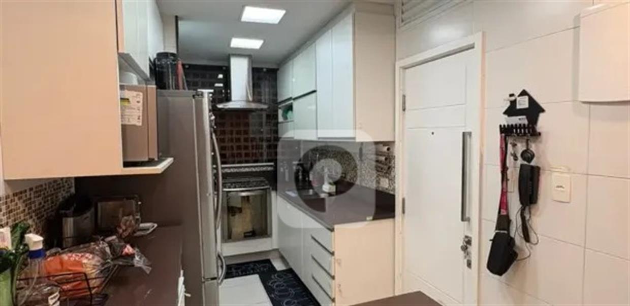 Siqueira Campos 143-809-6