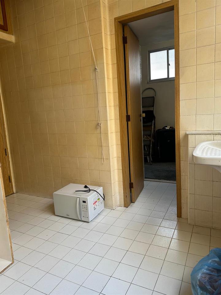 aa9.jpeg