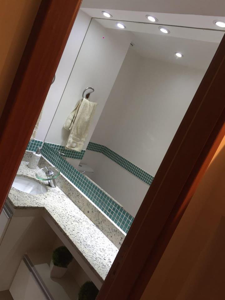 b7505556-1849-4d85-ac06-982a1c0b117f.jpeg
