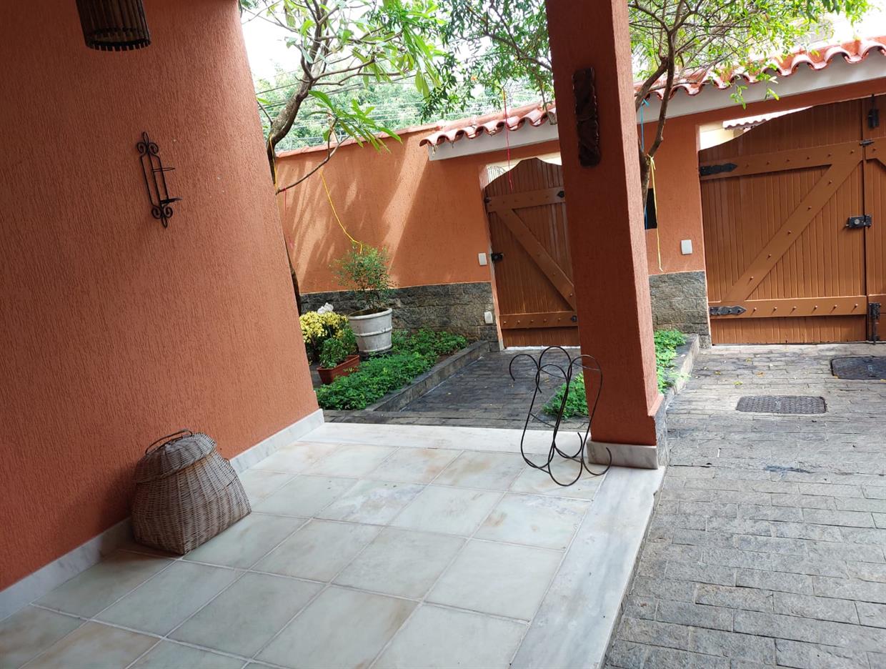 3 Entrada da varanda e da garagem.jpeg