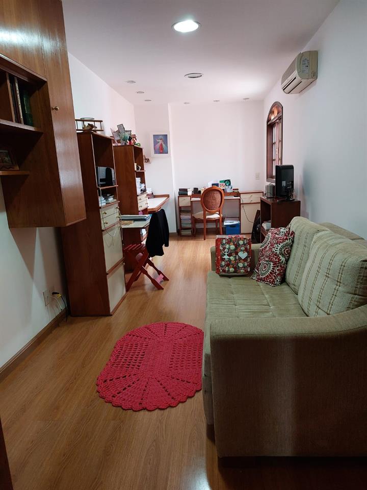 21 Suite com closet.jpeg
